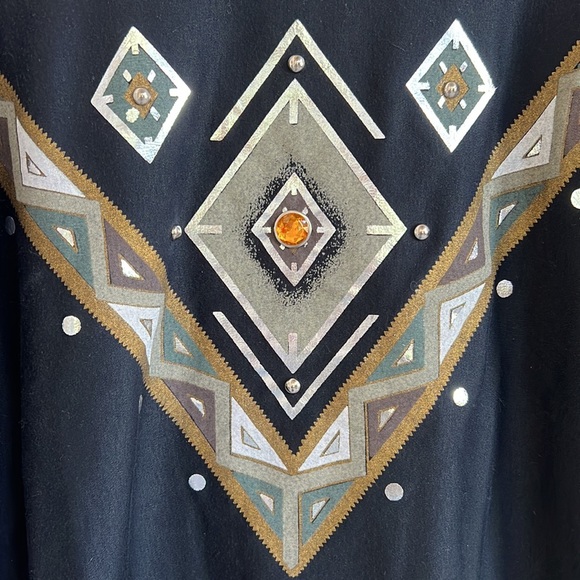 K. T. SPORTS NWT Black Embellished Top Size Large - Picture 9 of 10